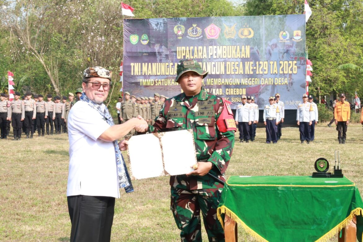 Pembukaan TMMD Reguler ke-129 Kodim 0620/Kab. Cirebon di Desa Leuweung Kencana. “Percepat Pembangunan Demi Kesejahteraan Masyarakat”